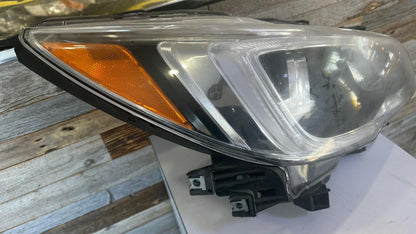 SUBARU OUTBACK 2015-2017 Passenger Headlamp assy composite Halogen