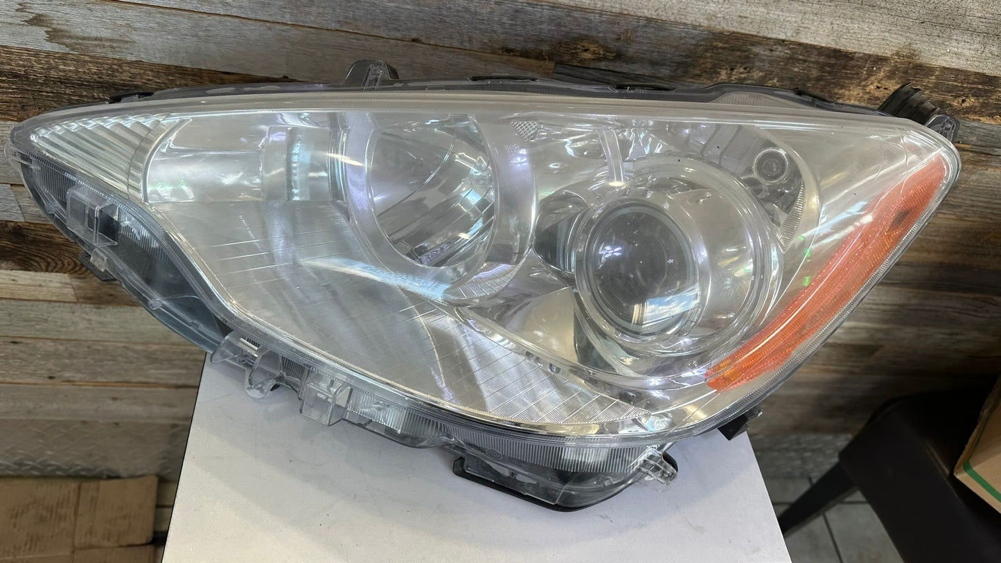 TOYOTA PRIUS C 2012-2014 Driver Headlamp assy composite