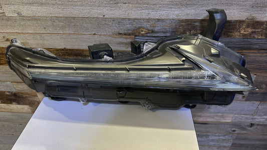 LEXUS NX200t 2015-2017 Passenger Driving lamp w/LED Signal Lamp; Single Beam Headlamps