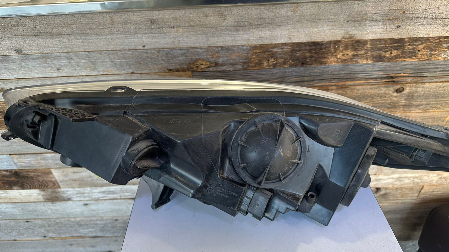 FORD FIESTA 2014-2019 Passenger  Headlamp assy composite TITANIUM