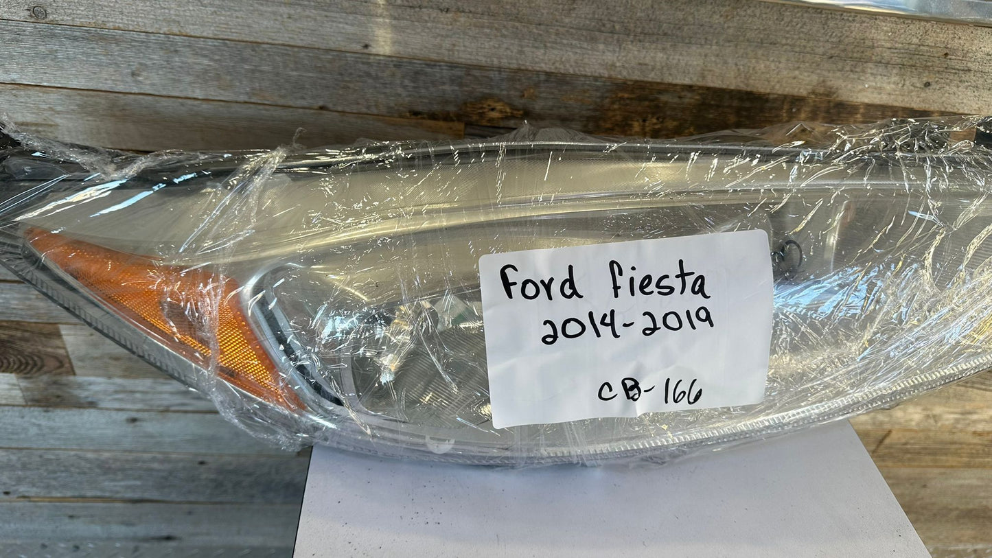 FORD FIESTA 2014-2019 Passenger  Headlamp assy composite TITANIUM