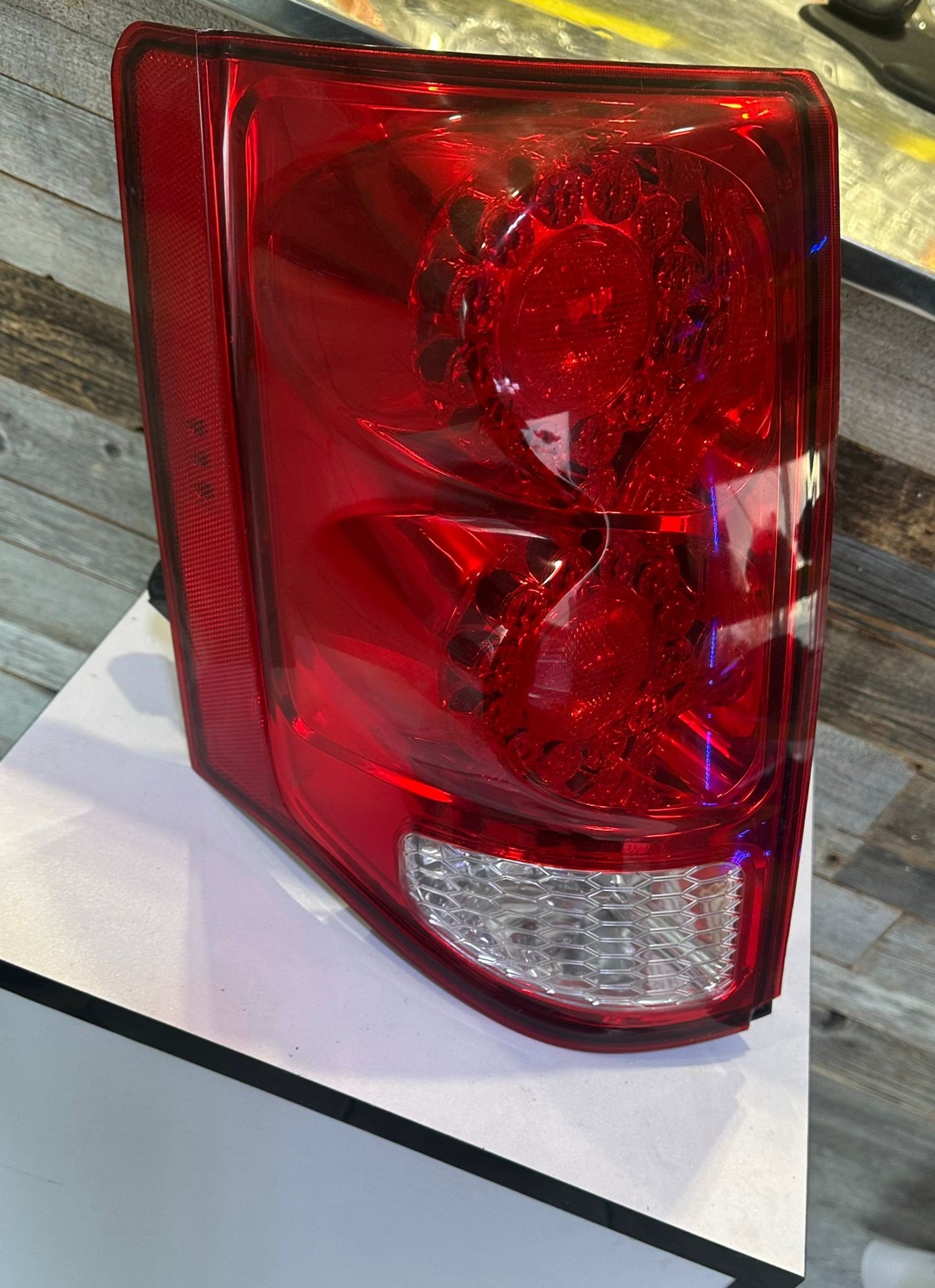 DODGE GRAND CARAVAN 2011-2020 Driver Taillamp assy LED