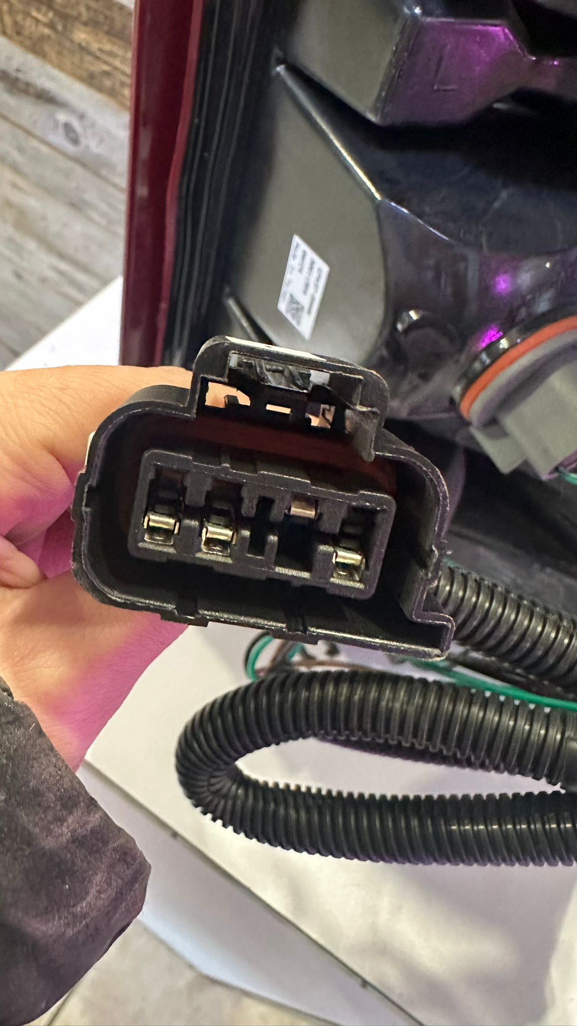 CHEVROLET SILVERADO 1500/ 2012-2013 Driver Taillamp assy