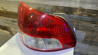 TOYOTA YARIS 2007-2011 Driver Taillamp lens/housing S; Sedan