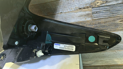 HONDA CR-V 2020-2022 Driver Taillamp assy outer North America Built [petite fisure]