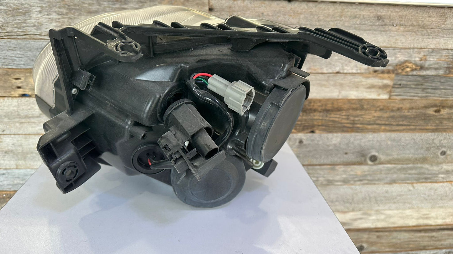 NISSAN JUKE 2015-2017 Passenger Headlamp assy composite Halogen