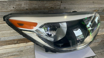 KIA SOUL 2014-2019 Passenger Headlamp assy composite Halogen