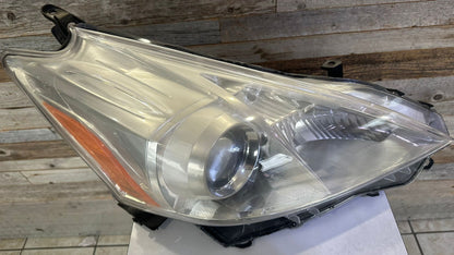 TOYOTA PRIUS v 2012-2014 Passenger Headlamp lens/housing Halogen