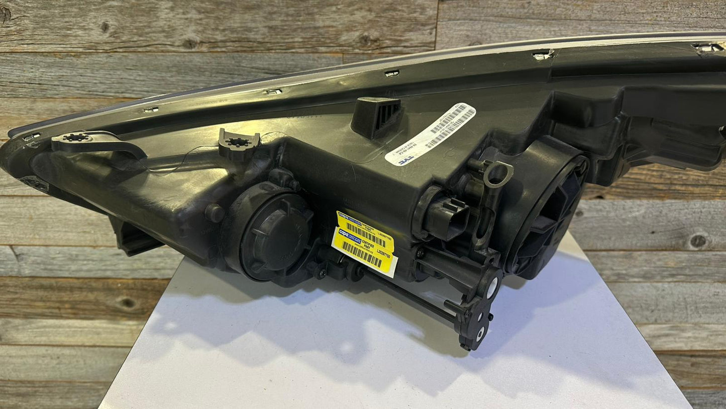 HYUNDAI ELANTRA 2014-2016 Passenger Headlamp assy composite USA Built; w/LED Position Lamp
