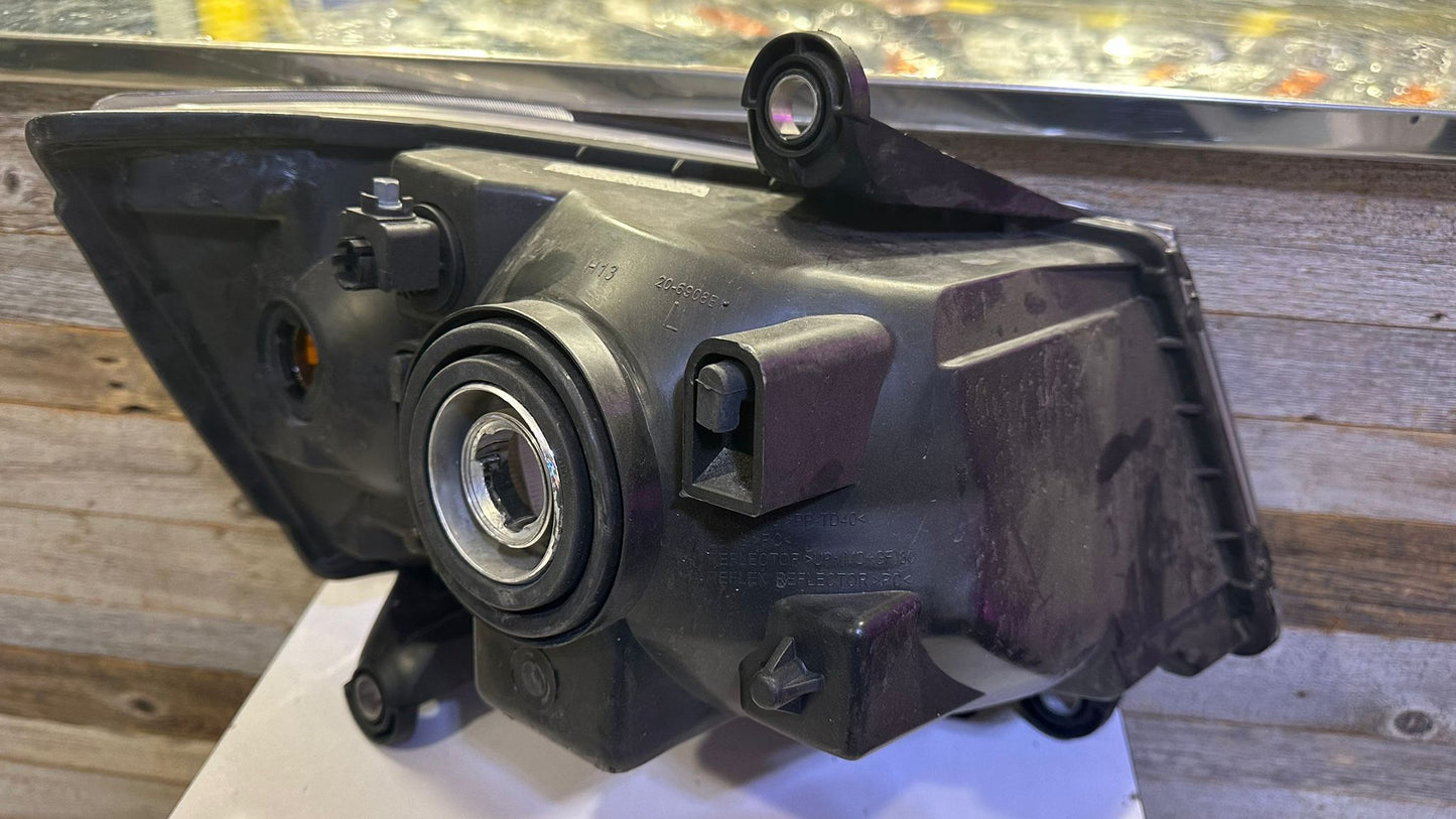 DODGE GRAND CARAVAN 2008-2010 Driver Headlamp assy composite all