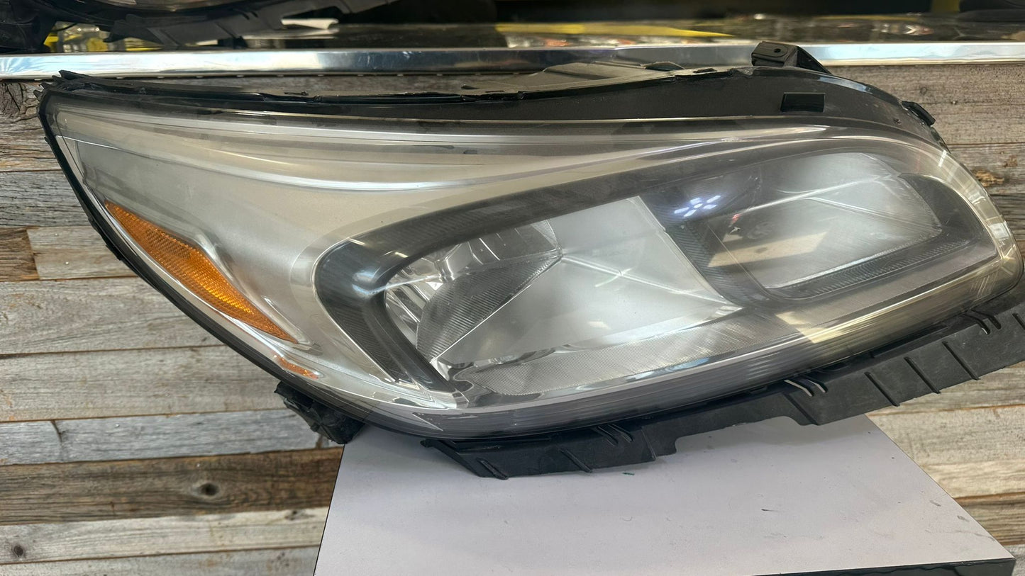 CHEVROLET MALIBU 2013-2015 Passenger Headlamp assy composite HID; 2nd Design; Clear Lens