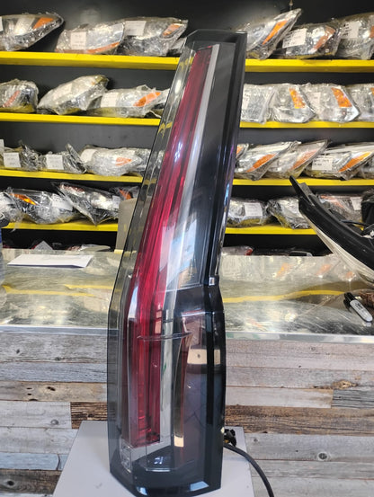 CADILLAC SCALADE 2015-2020 PASSENGER TAILLAMP