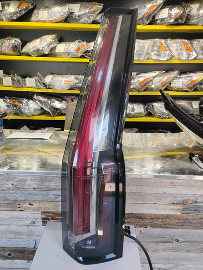 CADILLAC SCALADE 2015-2020 PASSENGER TAILLAMP
