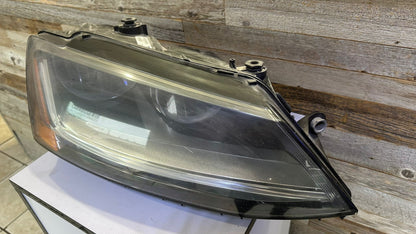 VOLKSWAGEN JETTA 2015-2018 Passenger Headlamp assy composite Sedan; Halogen