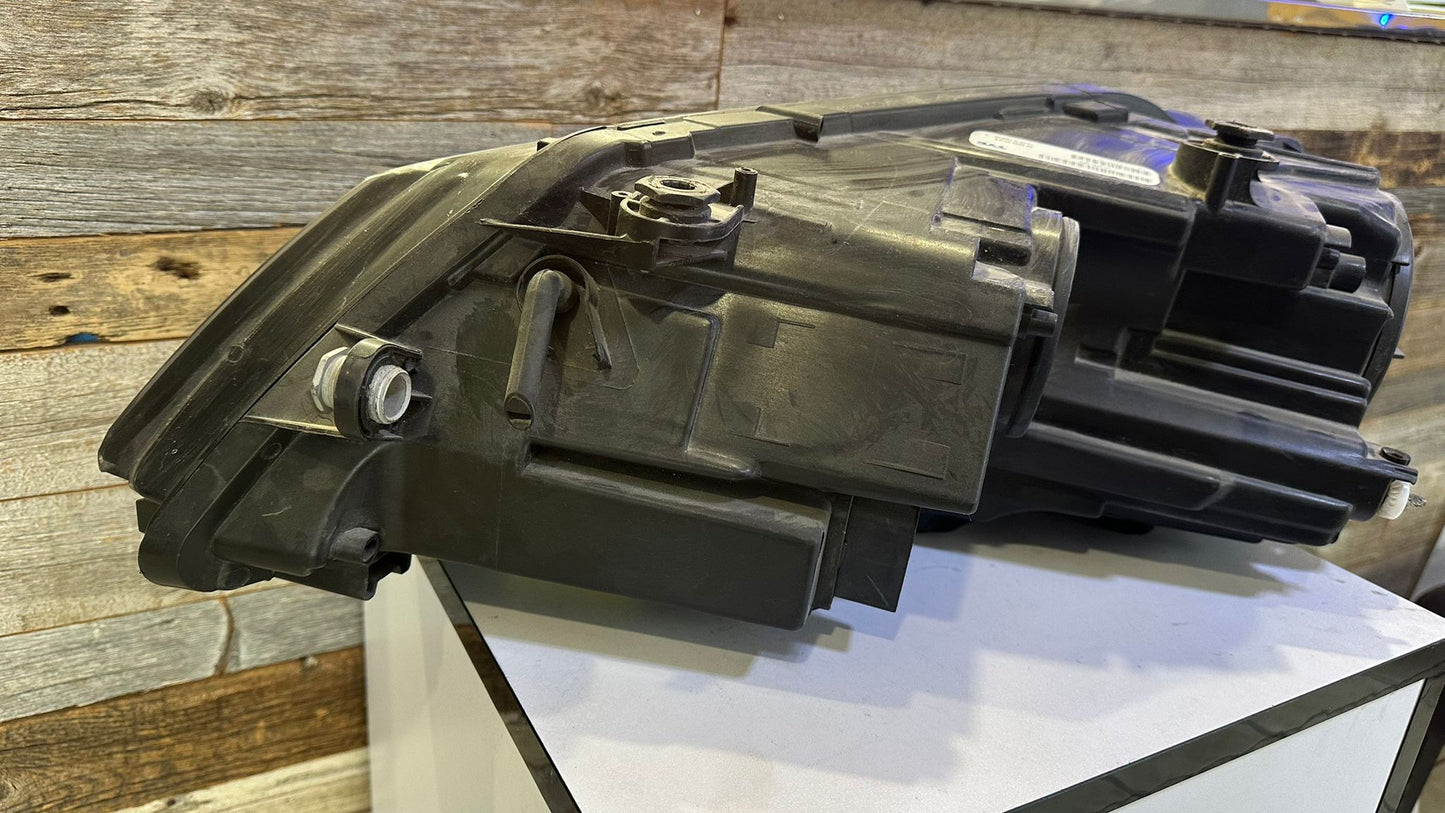 VOLKSWAGEN JETTA 2015-2018 Passenger Headlamp assy composite Sedan; Halogen