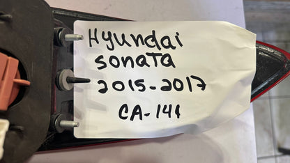 HYUNDAI SONATA 2015-2017 Driver Taillamp assy outer Bulb Type