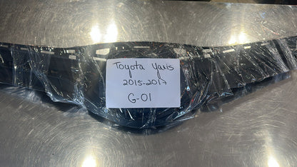 TOYOTA YARIS 2015 2017 Grille assy H/B