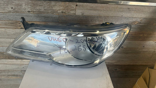 VOLKSWAGEN TIGUAN 2009-2011 Passenger Headlamp assy composite Halogen