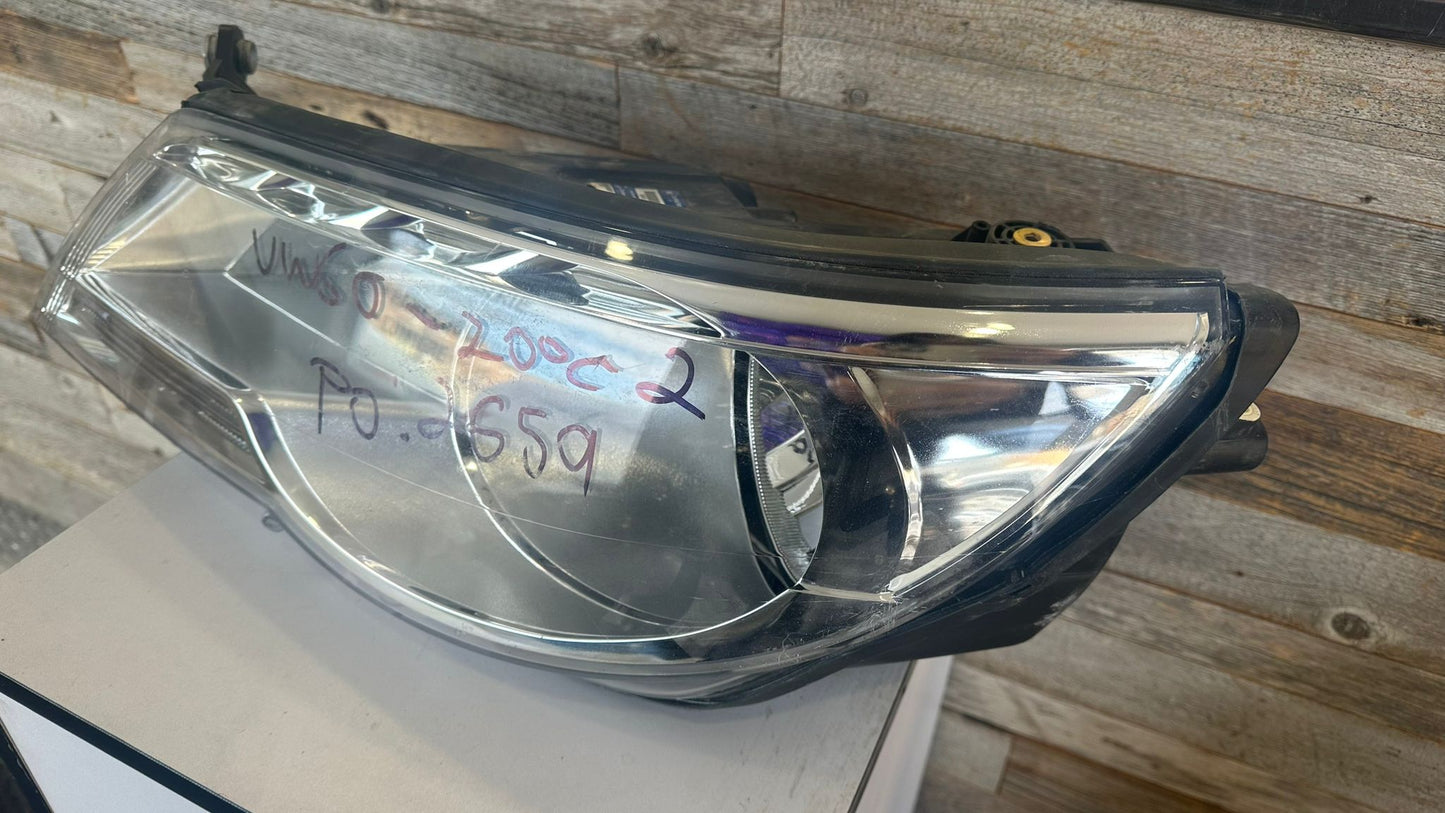 VOLKSWAGEN TIGUAN 2009-2011 Passenger Headlamp assy composite Halogen