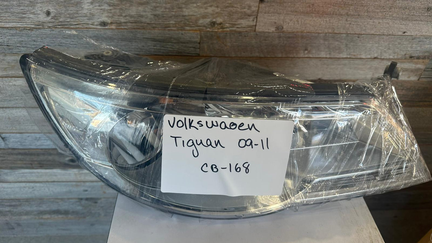 VOLKSWAGEN TIGUAN 2009-2011 Driver Headlamp assy composite Halogen