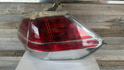 NISSAN ROGUE 2014-2016 Passenger Taillamp assy outer