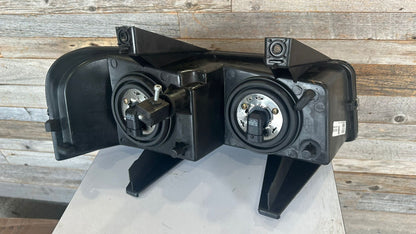 GMC EXPRESS 1500/ SAVANA 2003-2025 Driver Headlamp assy composite all
