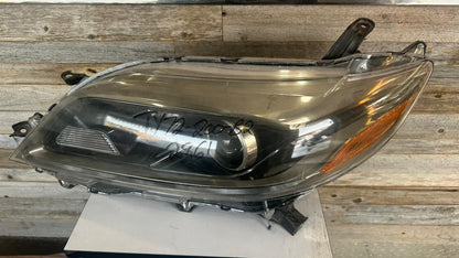 TOYOTA SIENNA 2015-2020 Driver Headlamp assy composite SE Model; Halogen; w/LED DRL