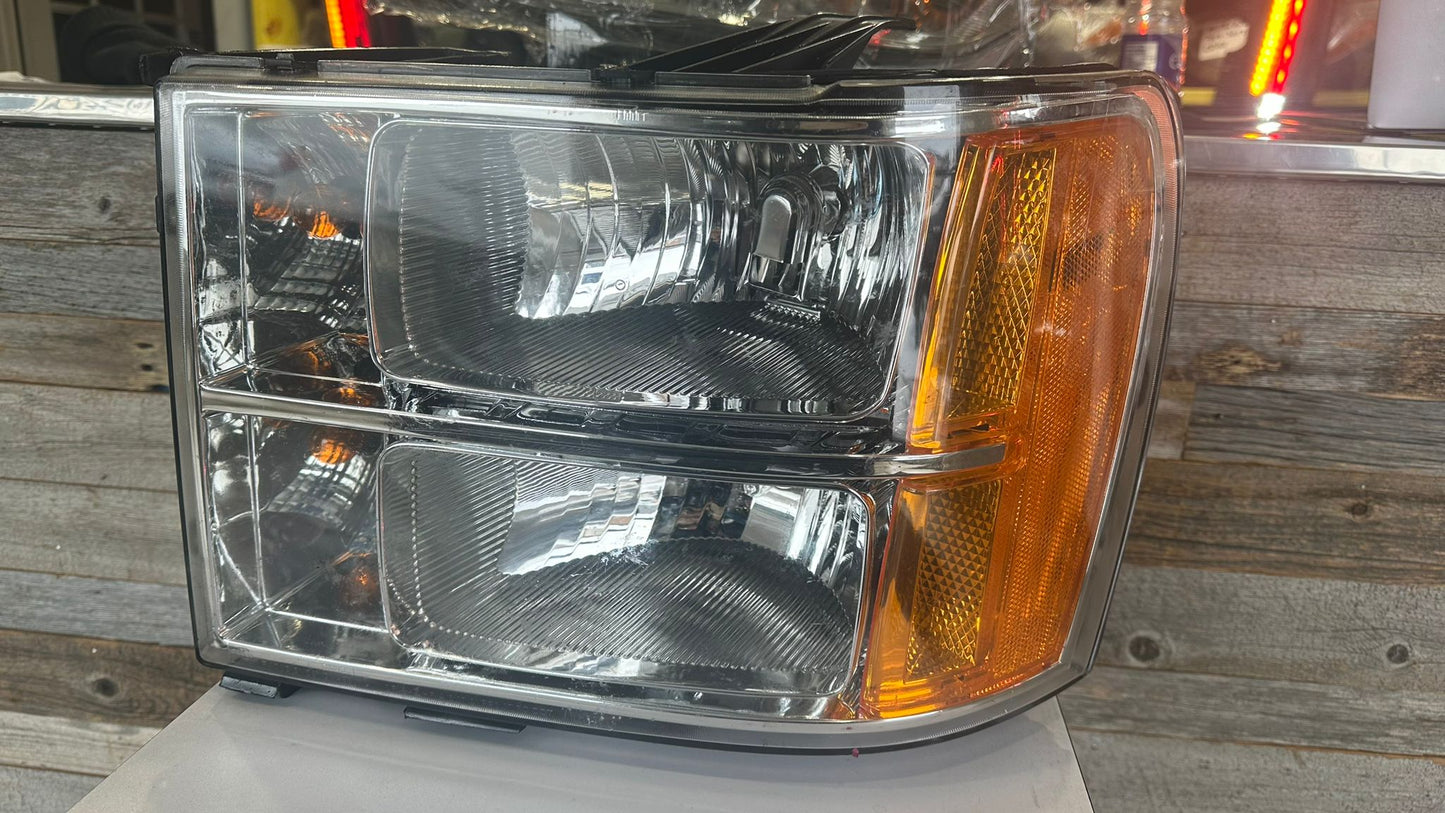 GMC SIERRA 1500/ 2007-2013 Driver Headlamp assy composite all