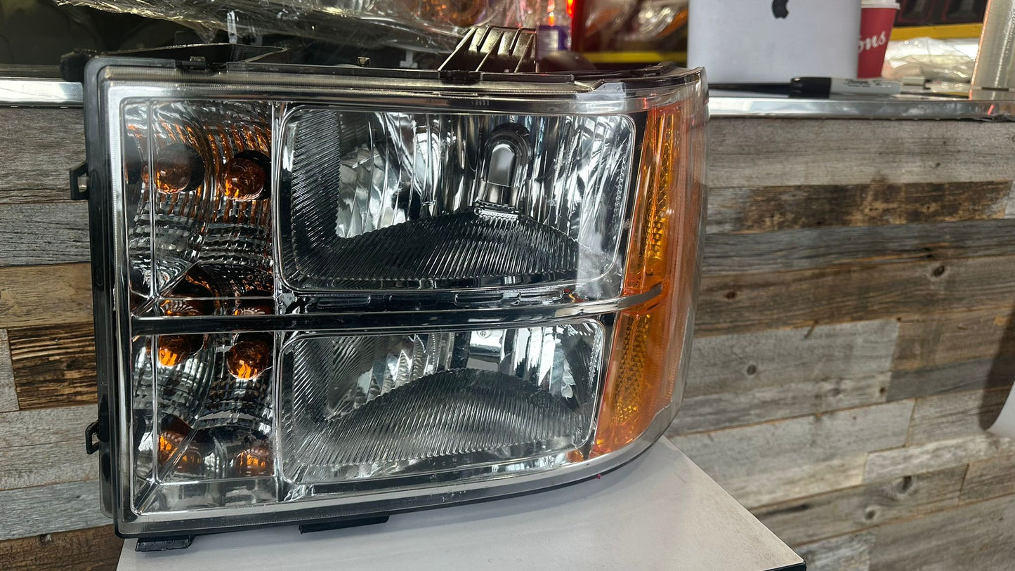 GMC SIERRA 1500/ 2007-2013 Driver Headlamp assy composite all