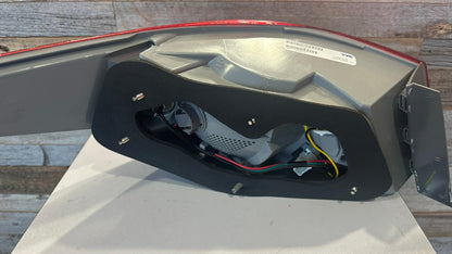 HYUNDAI SONATA 2011-2014 Passenger Taillamp assy outer Exc HYBRID; Bulb Type