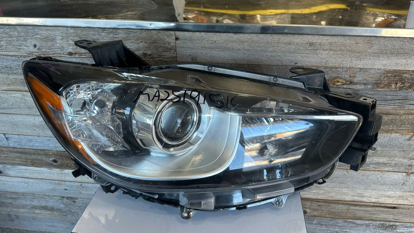 MAZDA CX-5 2013 2015 Passenger Headlamp lens/housing HID