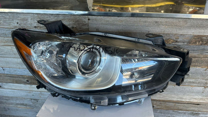 MAZDA CX-5 2013 2015 Passenger Headlamp lens/housing HID