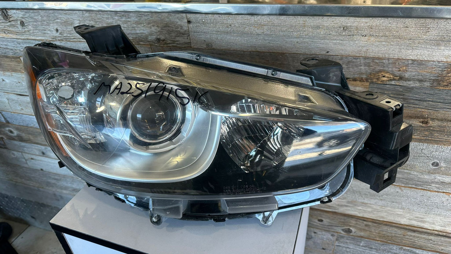 MAZDA CX-5 2013 2015 Passenger Headlamp lens/housing HID