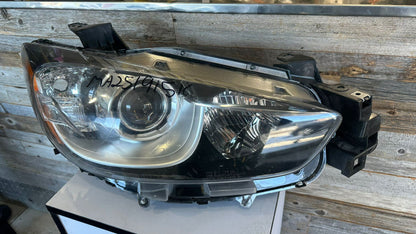 MAZDA CX-5 2013 2015 Passenger Headlamp lens/housing HID