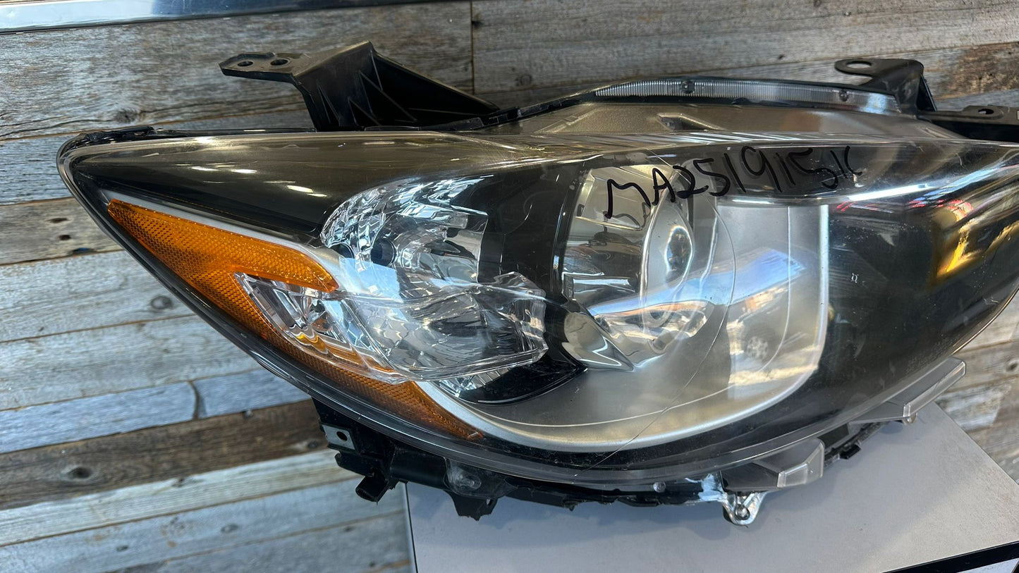 MAZDA CX-5 2013 2015 Passenger Headlamp lens/housing HID