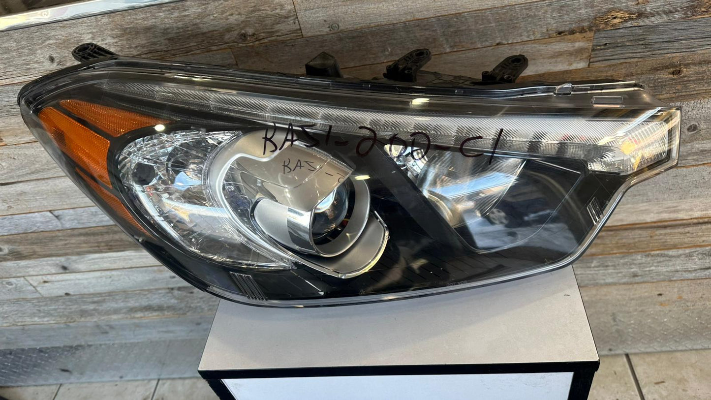 KIA FORTE 2015-2016 Passenger Headlamp assy composite Sedan; HID; From 10-17-14