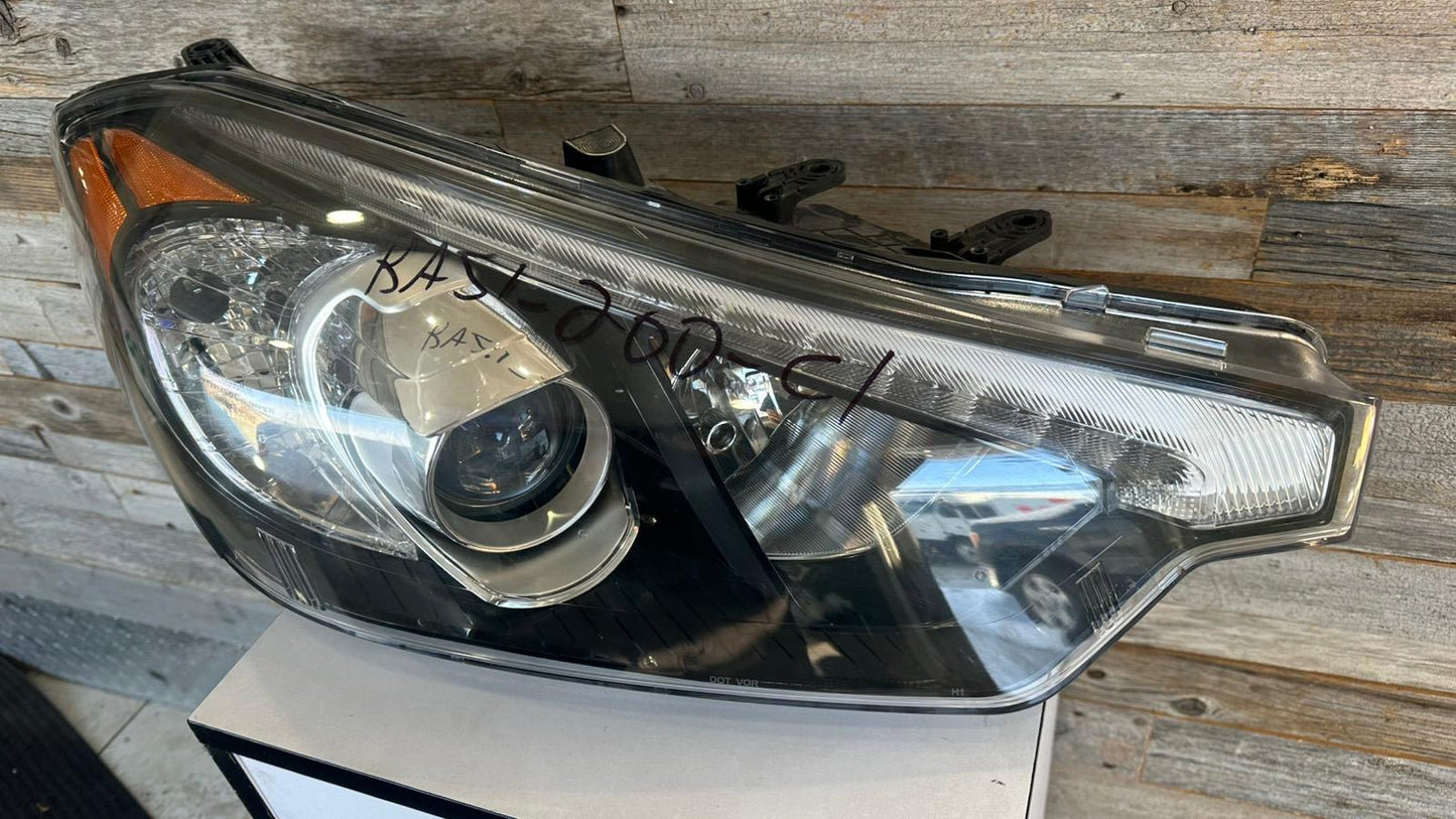 KIA FORTE 2015-2016 Passenger Headlamp assy composite Sedan; HID; From 10-17-14