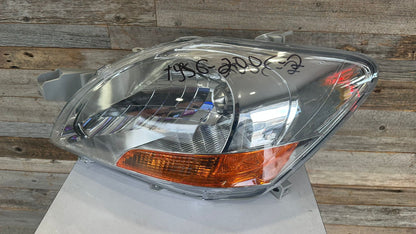 TOYOTA YARIS SEDAN / 12 SEDAN CANADA BASE Driver HEADLAMP 2007-2011