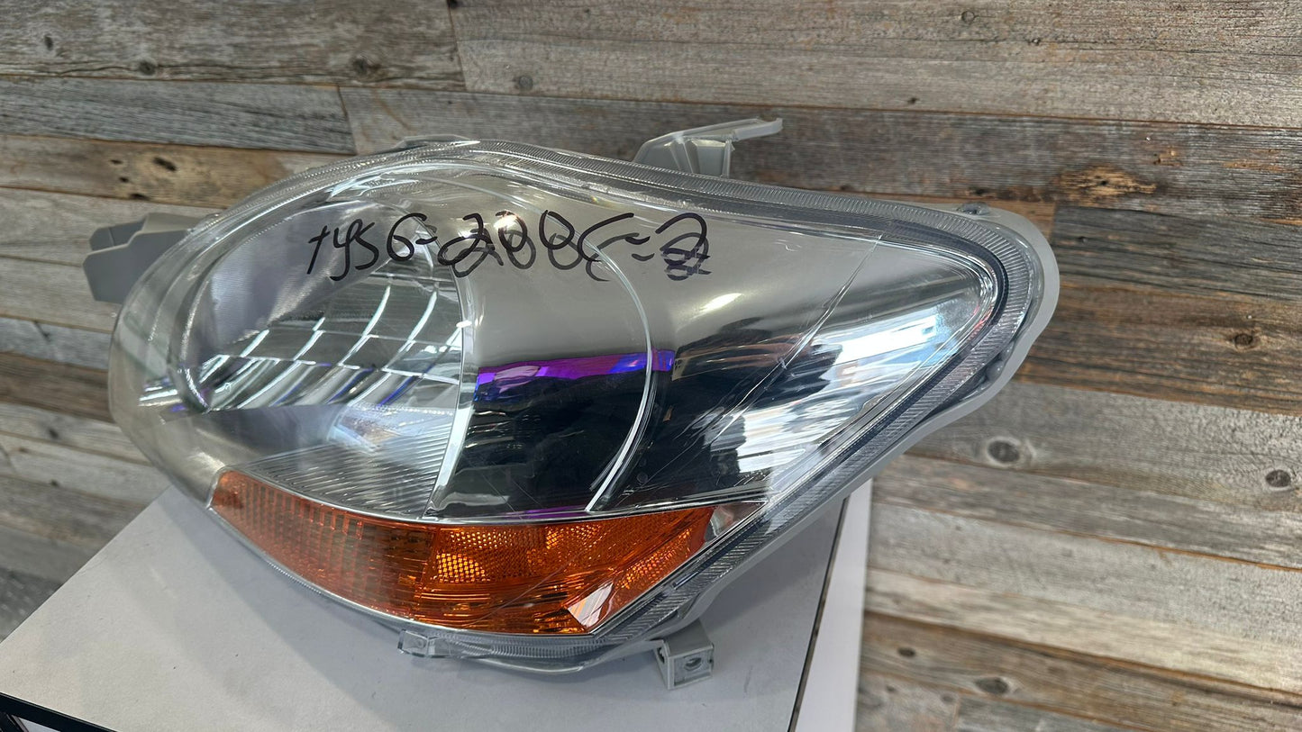 TOYOTA YARIS SEDAN / 12 SEDAN CANADA BASE Driver HEADLAMP 2007-2011