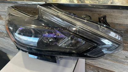 NISSAN ALTIMA 2016-2018 Passenger Headlamp assy composite Sedan; Halogen; w/o LED DRL; w/o Smoke Lens