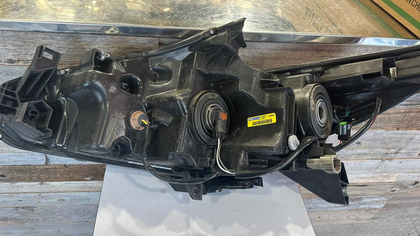 NISSAN ALTIMA 2016-2018 Passenger Headlamp assy composite Sedan; Halogen; w/o LED DRL; w/o Smoke Lens