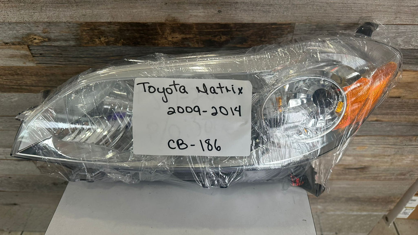 TOYOTA MATRIX 2009-2014 Driver Headlamp assy composite