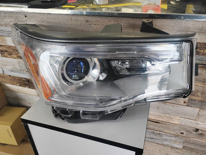 GMC ACADIA 2017-2019 Passenger Headlamp assy composite Halogen; w/LED DRL; w/o All Terrain Pkg