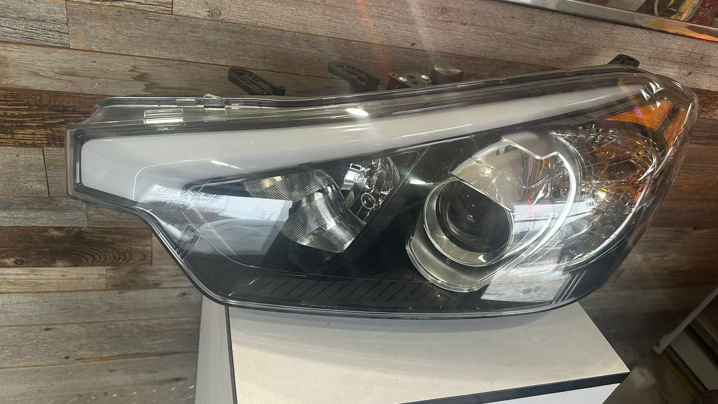 KIA FORTE 2014-2016 Driver Headlamp assy composite Sedan; Halogen; w/o LED Position Lamp