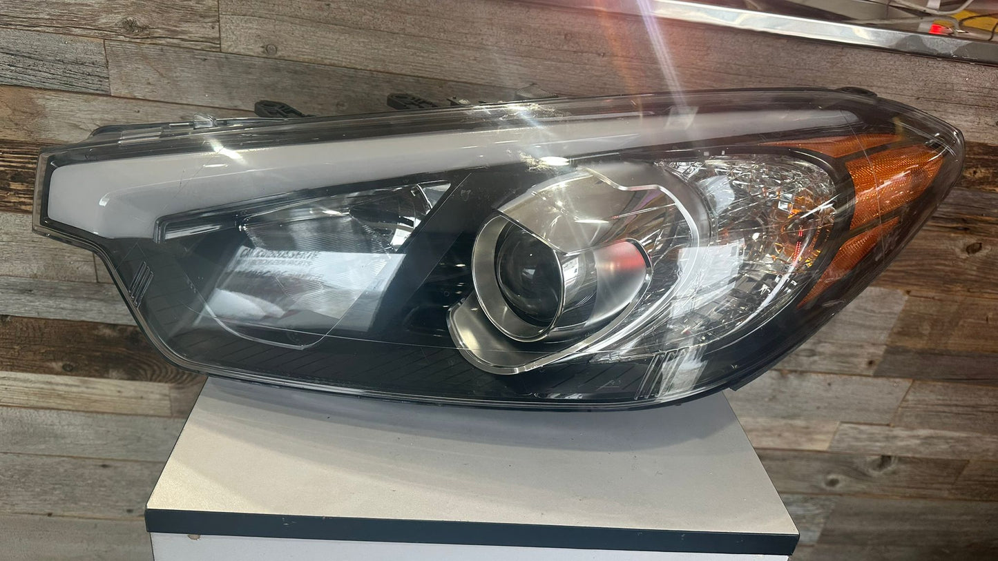 KIA FORTE 2014-2016 Driver Headlamp assy composite Sedan; Halogen; w/o LED Position Lamp