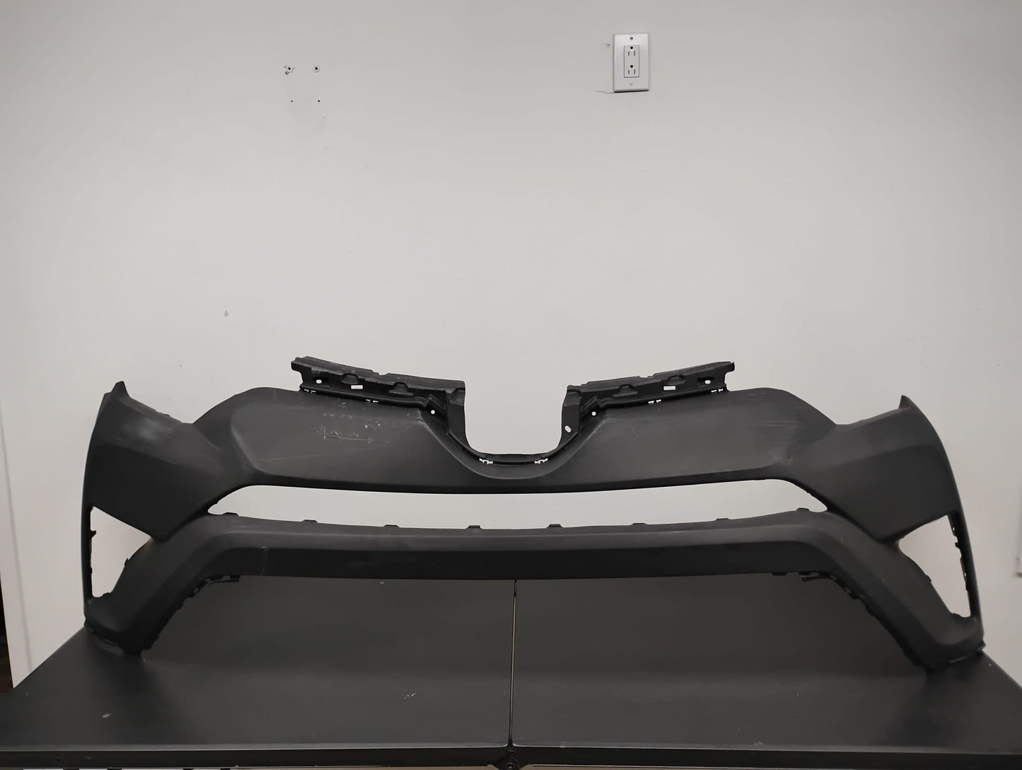 TOYOTA RAV4 2016-2018 Front bumper cover upper USA Built; w/o Park Assist; w/o Tab Holes; prime