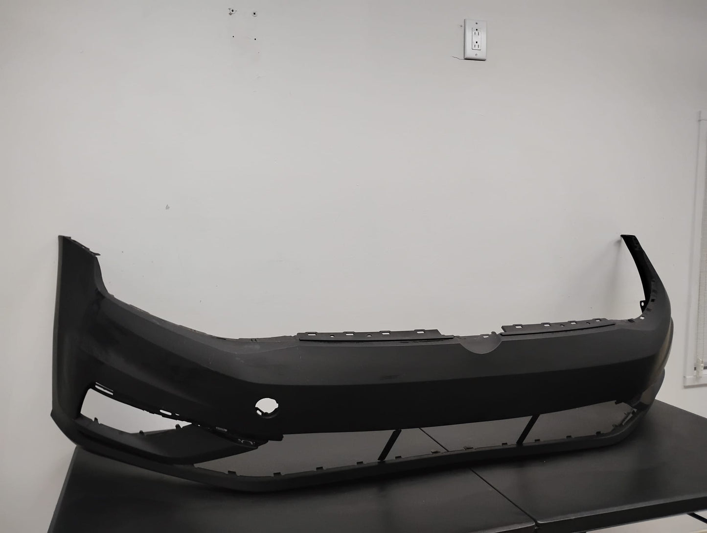 VOLKSWAGEN GOLF 2018-2021 Front bumper cover w/o Parking Aid; w/o Parallel Park Assist; prime