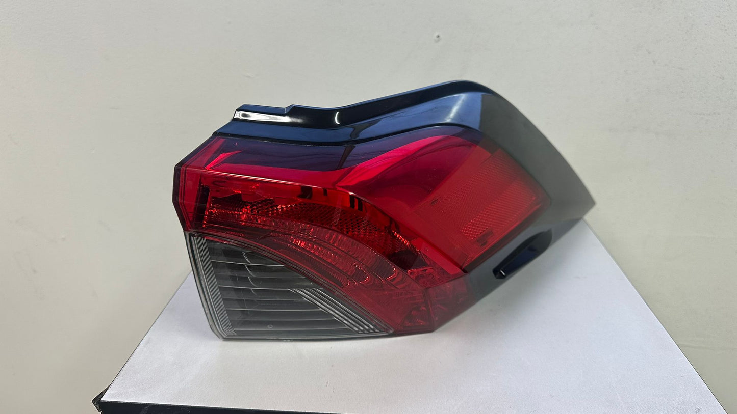 TOYOTA RAV4 2019-2023 Passenger Taillamp assy outer North America Built
