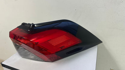 TOYOTA RAV4 2019-2023 Passenger Taillamp assy outer North America Built