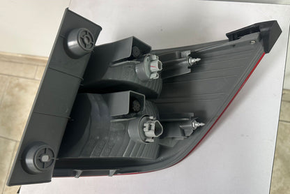 HONDA ODYSSEY 2011-2013 Driver Taillamp assy outer On Body